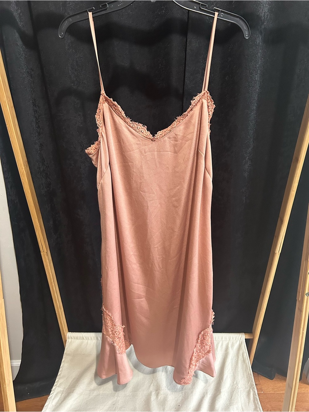 Banana Republic Dusty Rose Satin Lace-Trim Slip